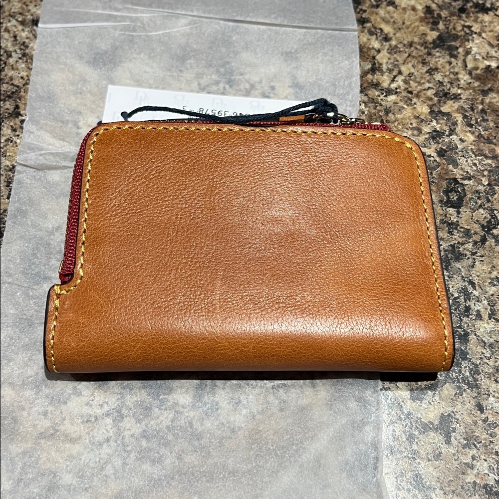 Dooney & Bourke Florentine Zip Credit Card Wallet 12 - Picture 5 of 8